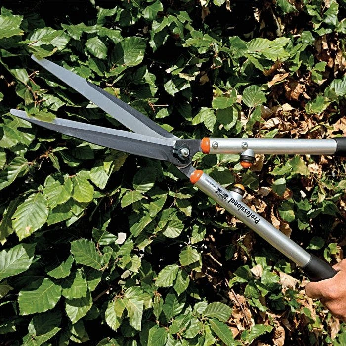 Bahco Pro Super Light 10-inch Slim Blade Hedge Shears, 26-inch Overall Length 3 Bahco Pro Super Light 10-inch Slim Blade Hedge Shears, 26-inch Overall Length - Image 3